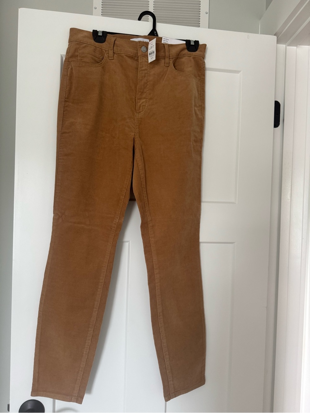 LOFT Women's Skinny Corduroy Pants in Tan